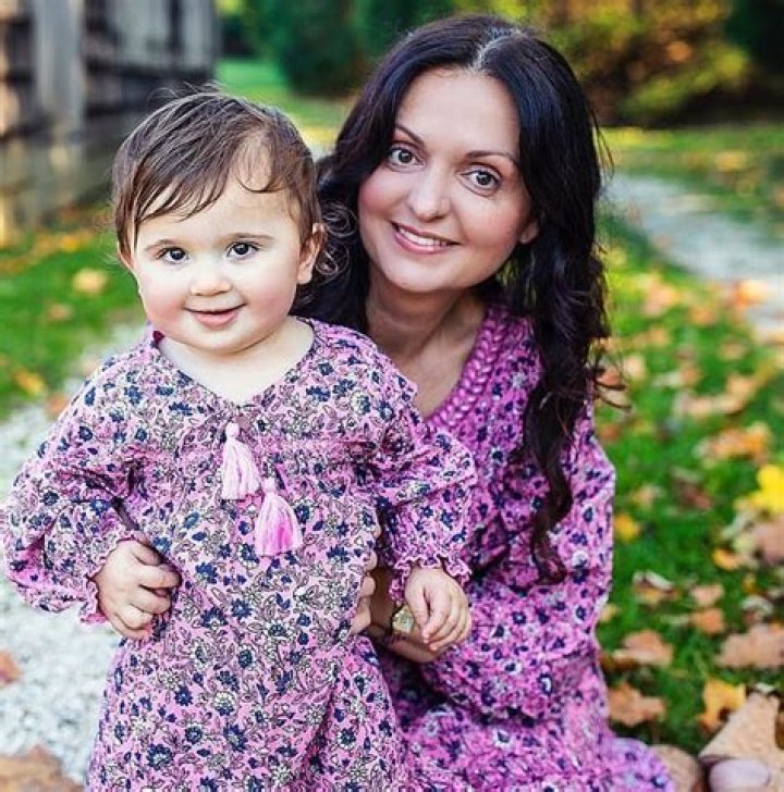 Adina Azarian Wiki, Obituary, Age, Husband, Net Worth, Kids & Parents