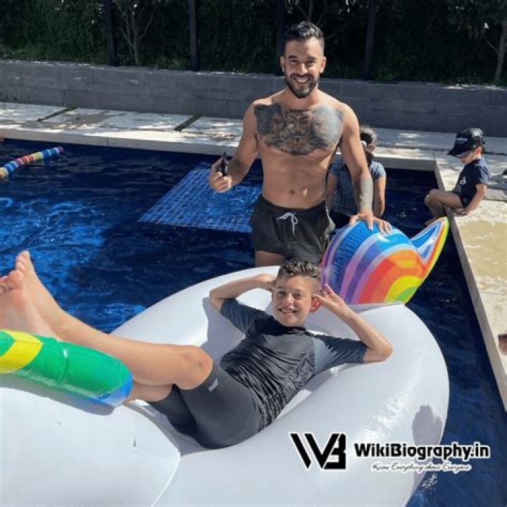 Adrian Portelli Net Worth, Age, Wiki, Girlfriend, Parents & More