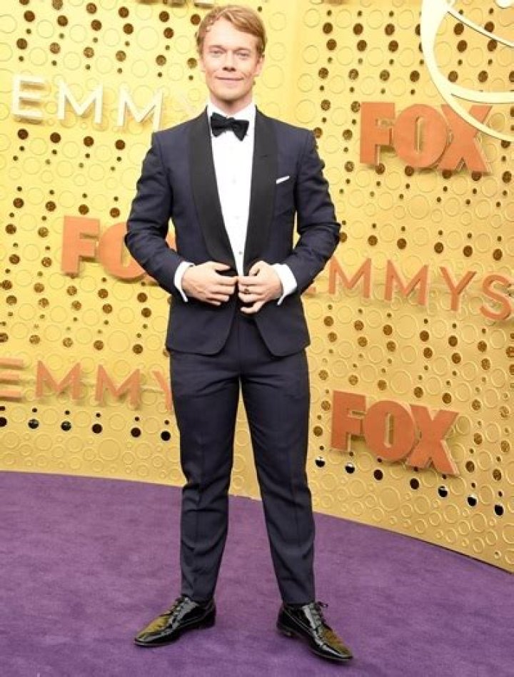 Alfie Allen Height Weight Shoe Size Body Measurements Facts