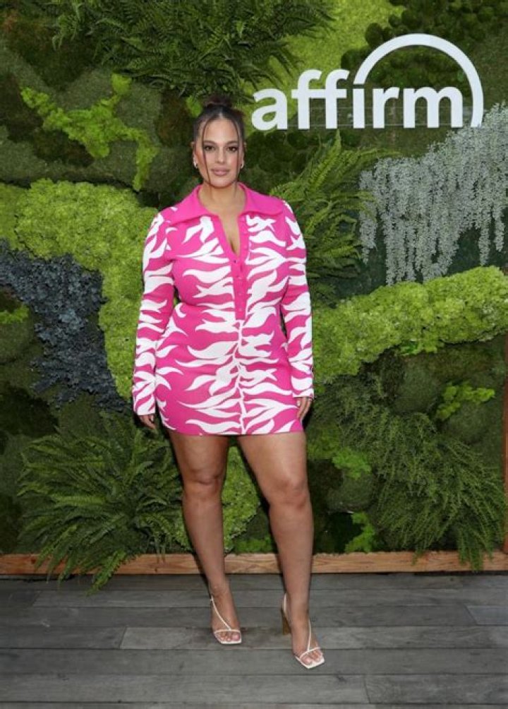 Ashley Graham in Bathing Suit Enjoys "Sweet Eats Sweeter Days" — Celebwell