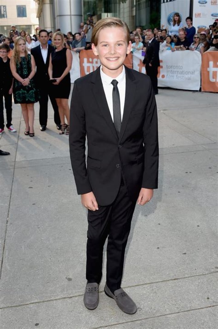 Garrett Wareing Net Worth