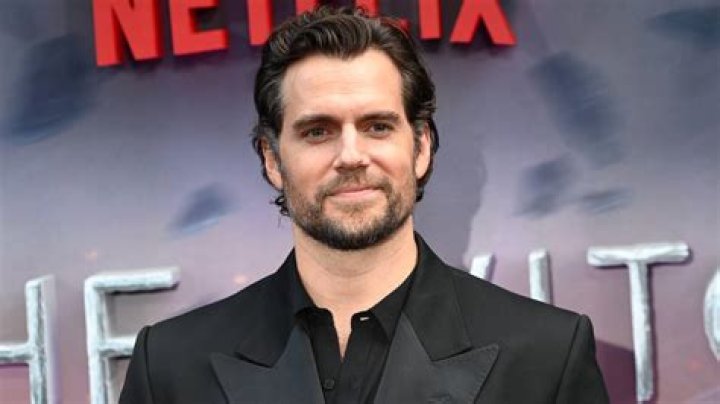 
How Much Money Does Henry Cavill Make? Latest Income Salary
