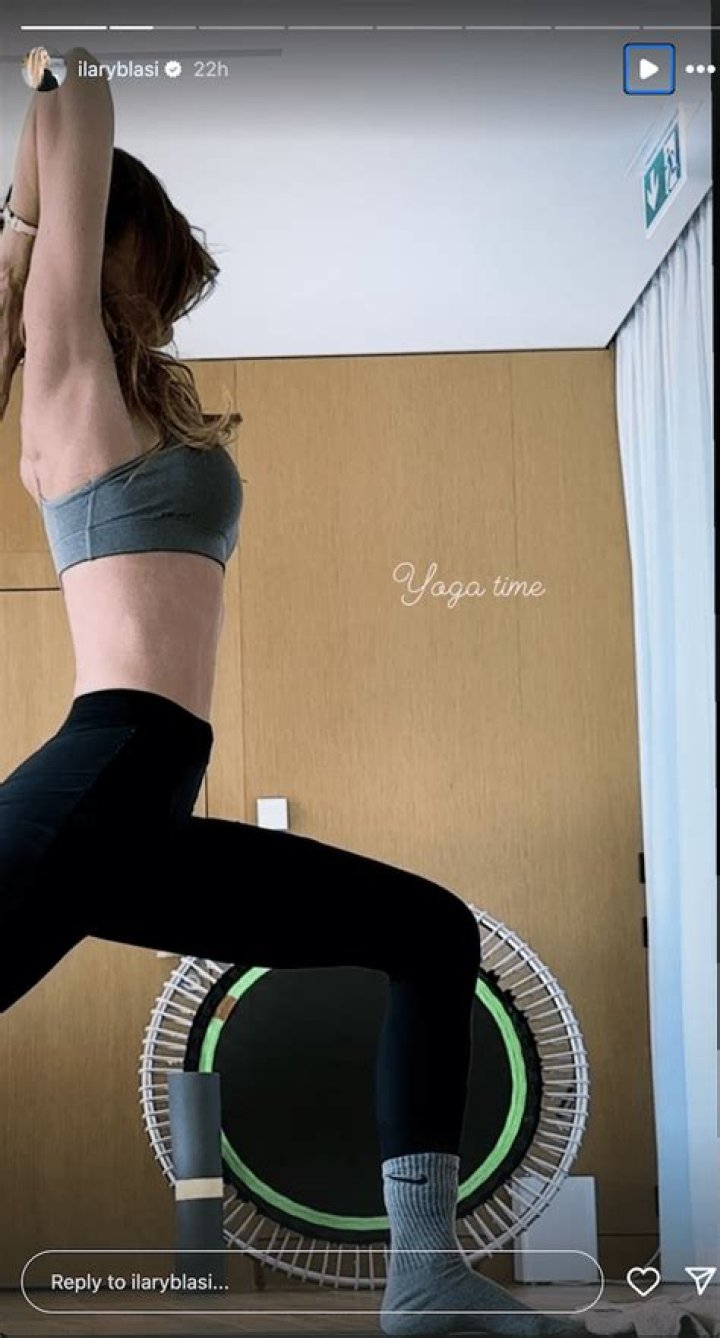 Ilary Blasi in Two-Piece Workout Gear Enjoys "Yoga Time"