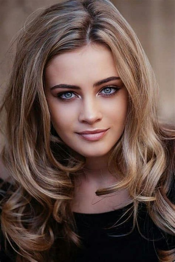 Josephine Langford Wiki, Age, Boyfriend, Net worth, Height, Family & Biography