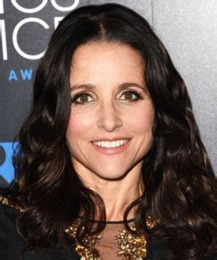 Julia Louis-Dreyfus Body Measurements Height Weight Bra Size Age Facts