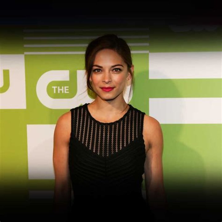 Kristin Kreuk Bra Size, Age, Weight, Height, Measurements