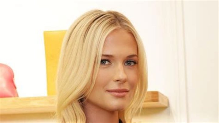 Lady Eliza Spencer in Bathing Suit is "Life Goals" — Celebwell