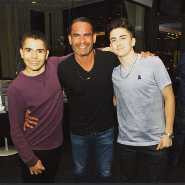 Luis Louie Ruelas Wiki, Wife, Age, Net Worth, Kids, Parents & More