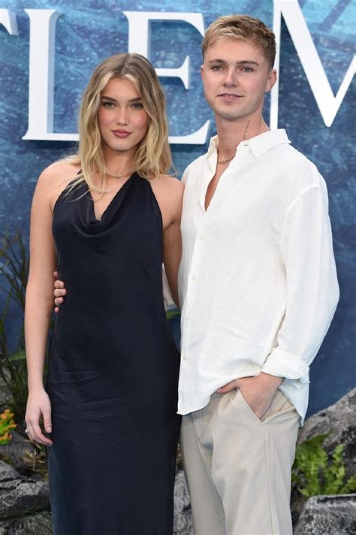 Mimi Slinger Age, Boyfriend, Net Worth, Height, Parents & More