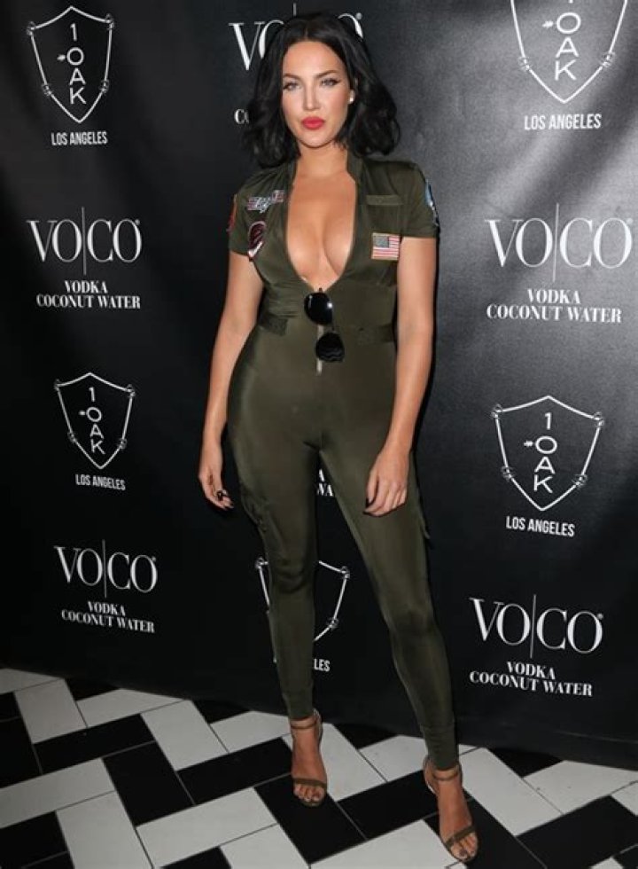 Natalie Halcro Height Weight Body Measurements Shoe Size Facts