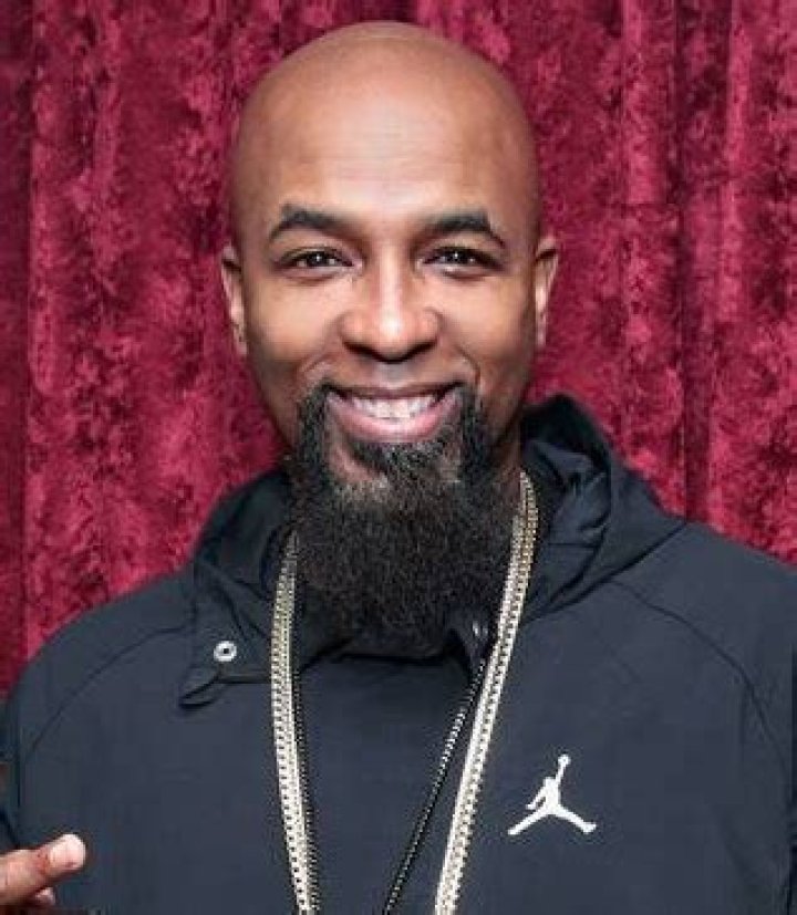 Tech N9ne Height Weight Shoe Size Body Measurements Facts Family