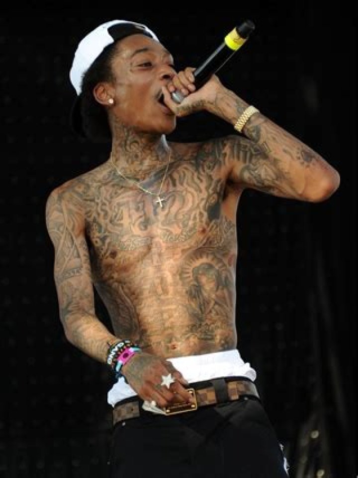 Wiz Khalifa Body Measurements Height Weight Shoe Size Full Vital Stats